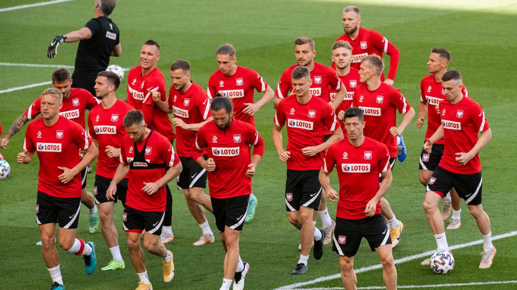 Zdjęcie okładkowe artykułu: Getty Images / Mateusz Slodkowski/DeFodi Images  / Na zdjęciu: reprezentacja Polski