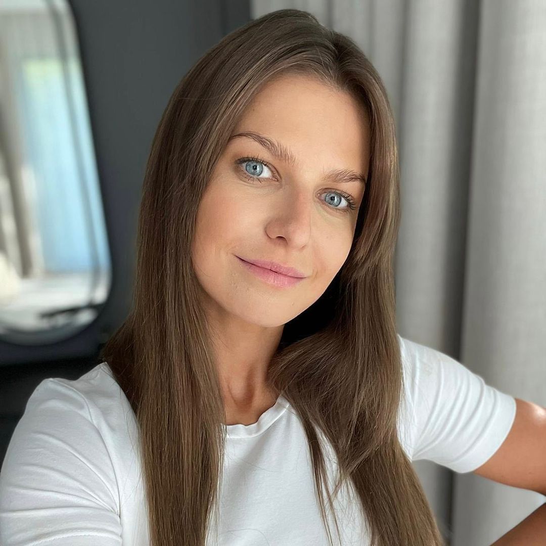Anna Lewandowska dba o cerę i gotuje dla Klary w apartamencie w stolicy