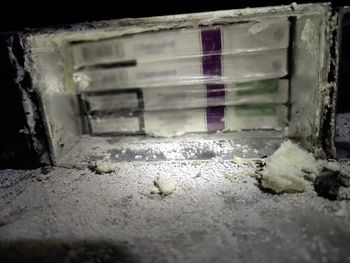 Tysiące papierosów w podwójnej podłodze naczepy. 58-latek usłyszał zarzuty