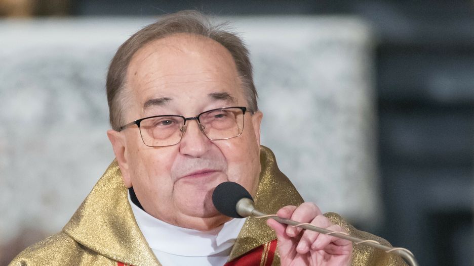 Sprawdziliśmy ceny prezentów komunijnych w fundacji Rydzyka