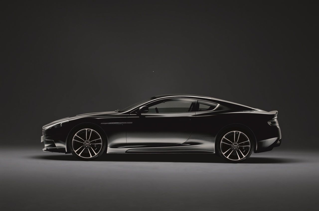 Aston Martin DBS Carbon Black Edition