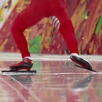 Łyżwiarstwo szybkie: Świetna walka o złoto. Polka zdyskwalifikowana