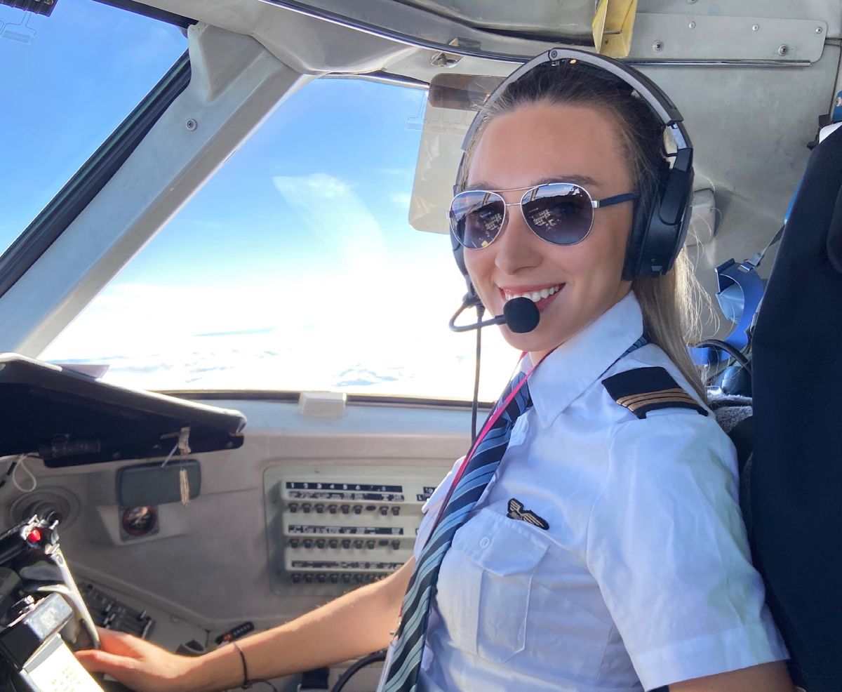 Gabriela Ścigaj jest pilotką samolotów pasażerskich 