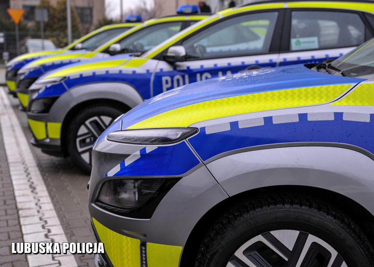 Świąteczny prezent za 900 tys. zł, czyli nowe elektryki dla policji