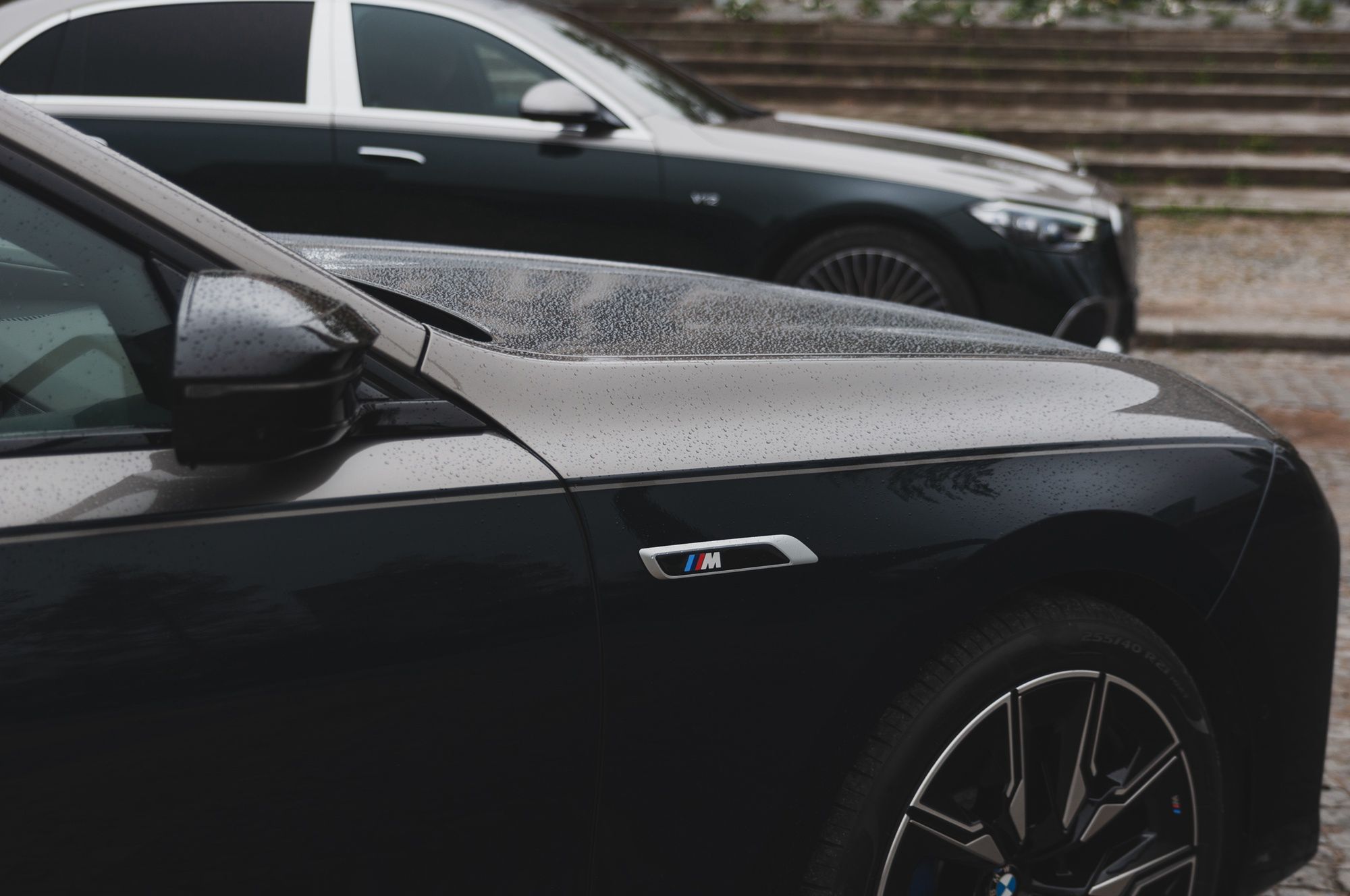 Audi A8 kontra BMW i7 kontra Mercedes-Maybach klasy S