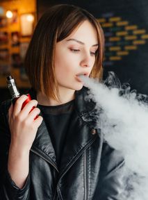 Air pollution and vaping devices are equally harmful: "They can cause tongue cancer"