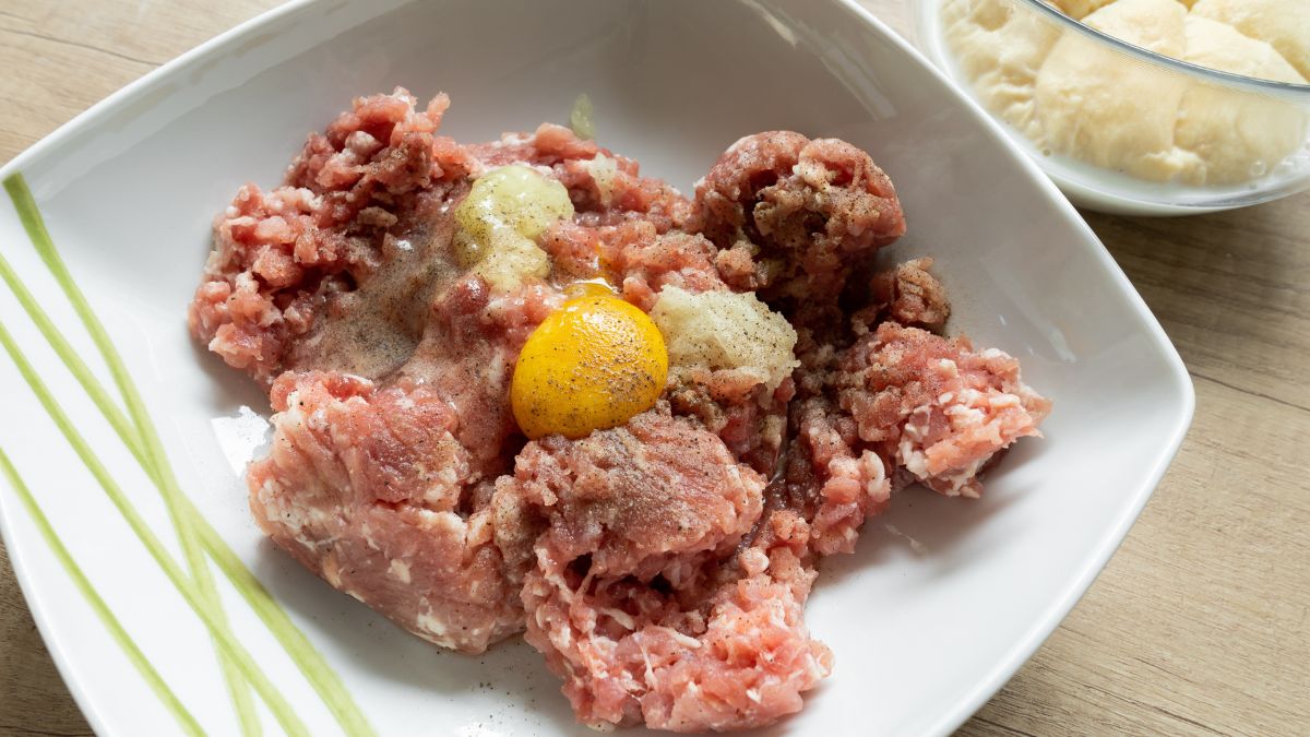 Robisz mielone? Koniecznie dodaj do nich coś ekstra