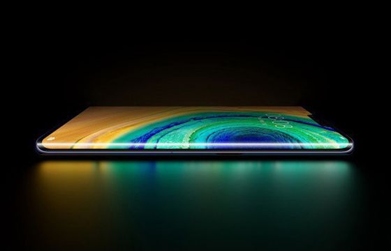 Huawei Mate 30 Pro wchodzi na polski rynek w cenie 4299 zł. Ekosystem HMS zamiast usług Google