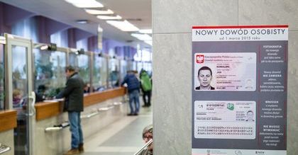 Nowe dowody osobiste dla 31 mln Polaków. Pierwsze e-dowody już w tym roku