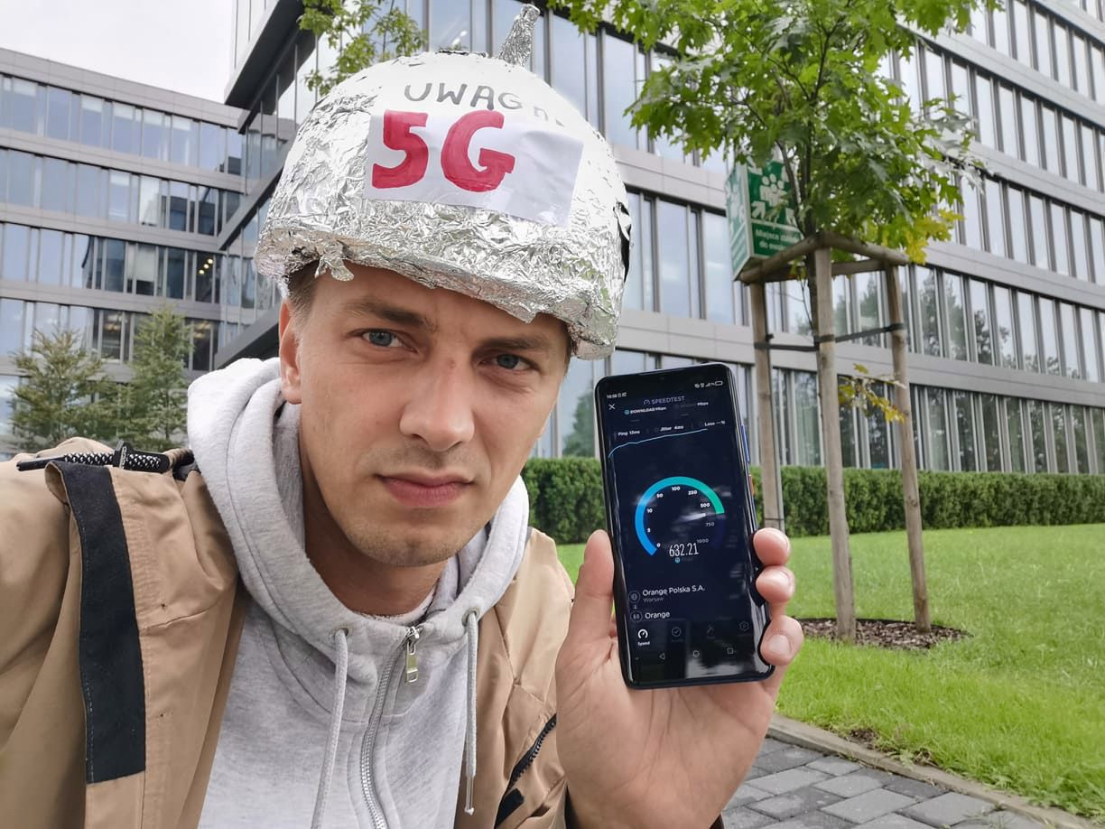 5G działa i nie smaży mózgu. Sprawdziłem na sobie