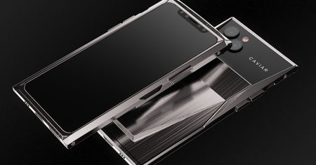 Caviar Cyberphone czyli iPhone 11 Pro jak Tesla Cybertruck. Luksusowa rosyjska edycja