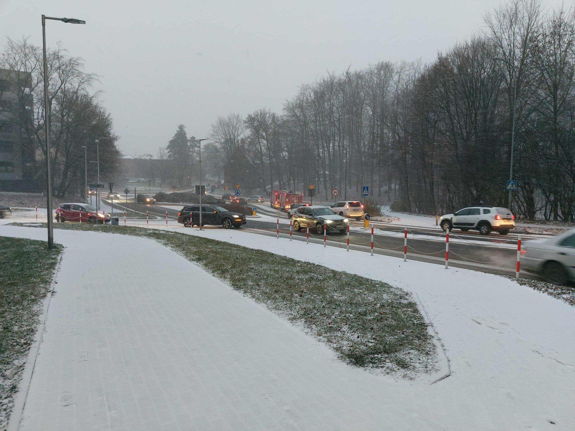 Poniedzakowy poranek przywita nas intensynymi opadami niegu.