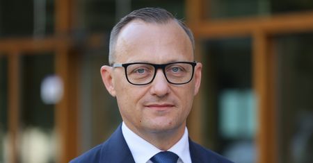 Polski nie ma w Waszyngtonie. Leśkiewicz o "polityce w krótkich spodenkach"