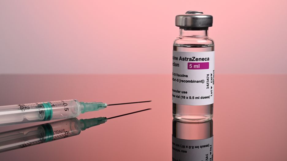 szczepionka strzykawka fiolka astra astrazeneca koronawirus covid