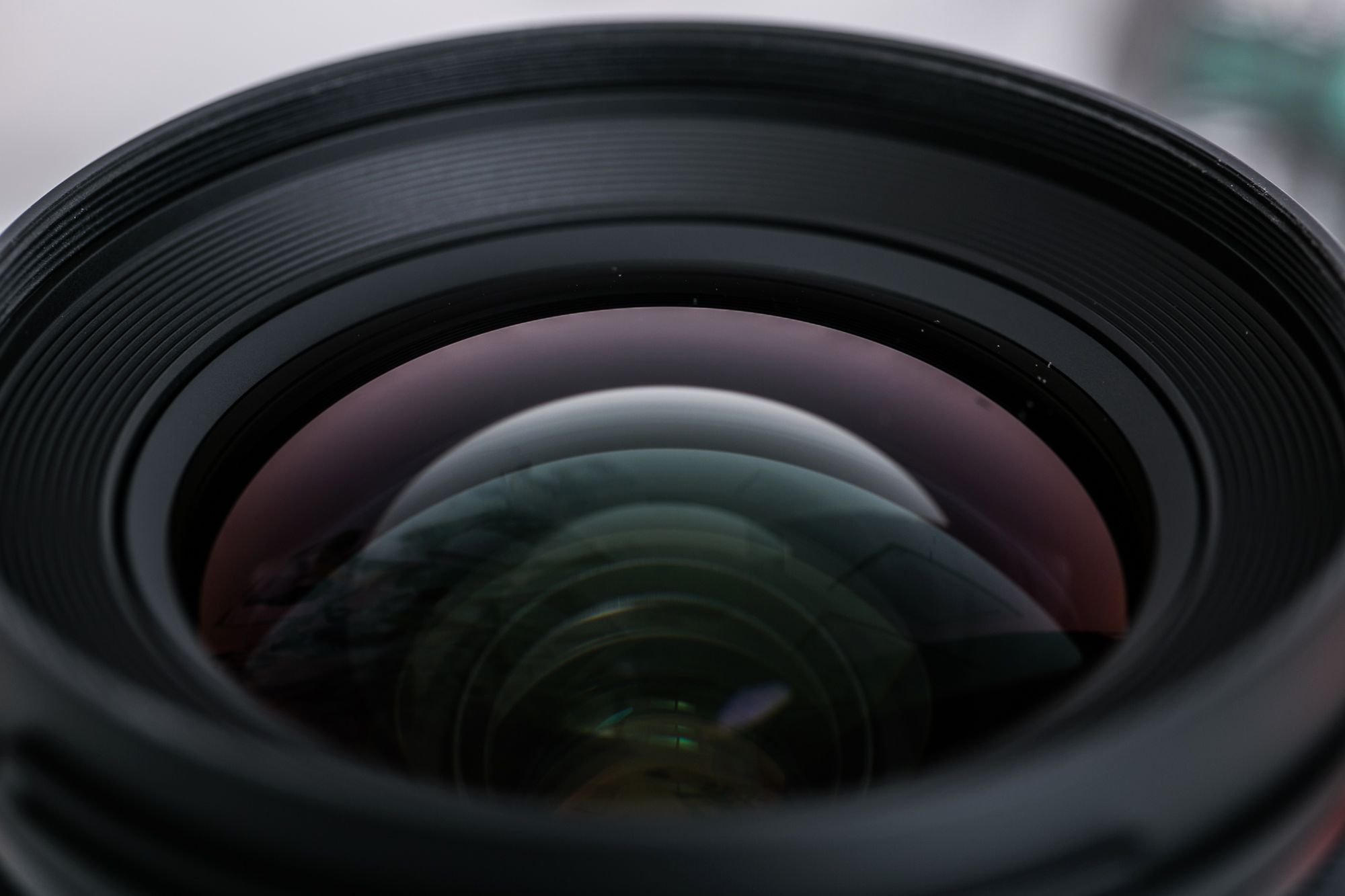 Sigma 24-35 mm f/2 Art - czy jest w stanie zastąpić trzy stałki? [recenzja] 2