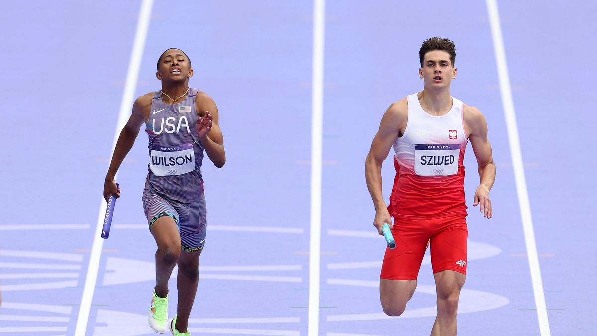 Getty Images / Patrick Smith / Maksymilian Szwed w sztafecie 4x400 m na igrzyskach olimpijskich w Paryżu