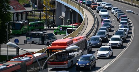 Już od niedzieli. Nowe obowiązkowe wyposażenie samochodów