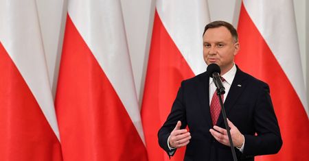 Andrzej Duda o likwidacji "Memoriału". "Sumienia nie da się zdusić"