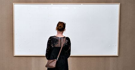 Artysta wziął pieniądze i wysłał muzeum puste ramy. Taki nadał im tytuł