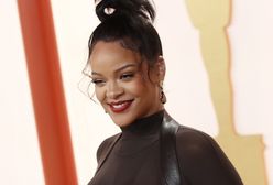 Rihanna pozuje z brzuszkiem. Jej kreacja z Oscarów 2023 przejdzie do historii