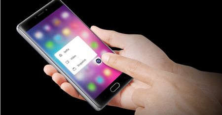 BLU Pure XR oficjalnie. 3D Touch i zaskakująco bogate wyposażenie w niskiej cenie