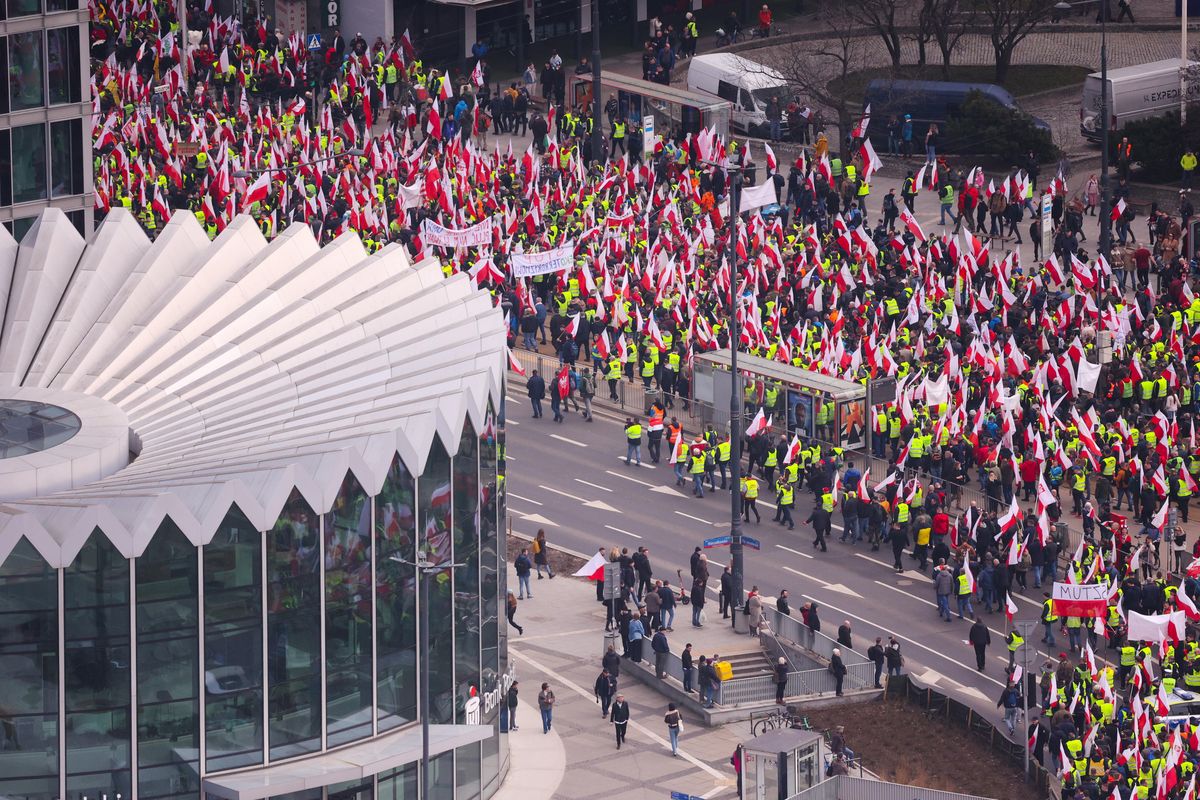 strajk rolników, blokady dróg, protest rolników w warszawie, utrudnienia w ruchu Strajk rolników 6 marca. Mapa. Tu należy spodziewać się utrudnień