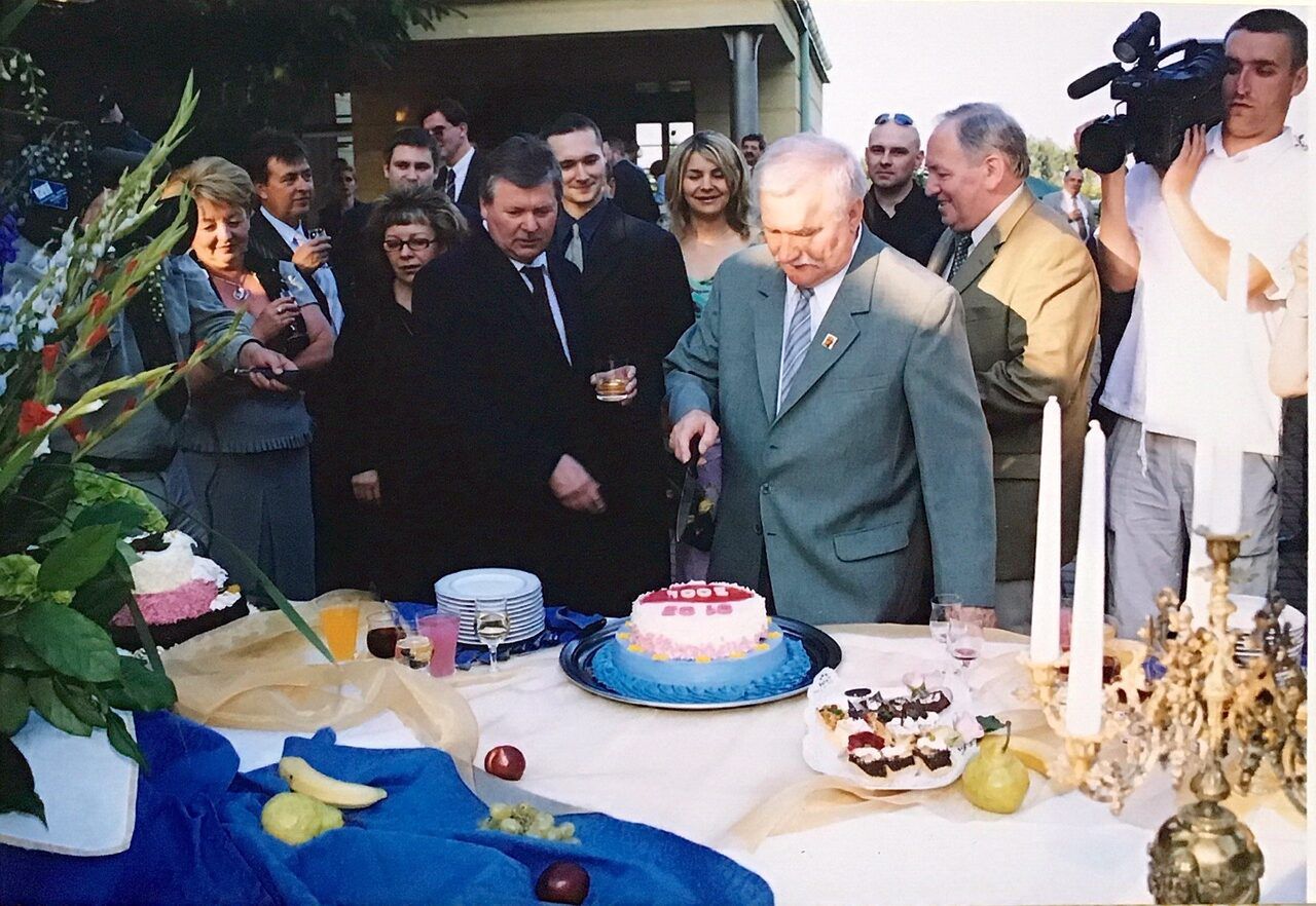 Aldona Wleklak na urodzinach u Lecha Wałęsy