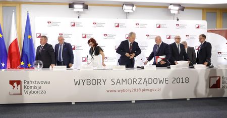 Koszt wyborów to nic w stosunku do tego, co wydamy na armię radnych