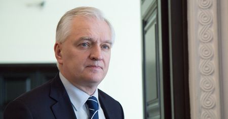 Gowin: państwo powinno wykupić niektóre zagraniczne banki w Polsce