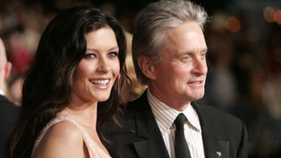 "Powiedział, że będzie ojcem moich dzieci". Tak Zeta-Jones dała kosza Douglasowi