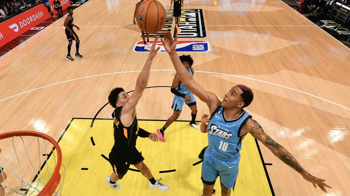 Getty Images / Alex Goodlett / Na zdjęciu: Jeremy Sochan (w niebieskiej koszulce)