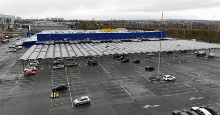 Gigant zamknął cztery hale w Polsce. Podaje powody