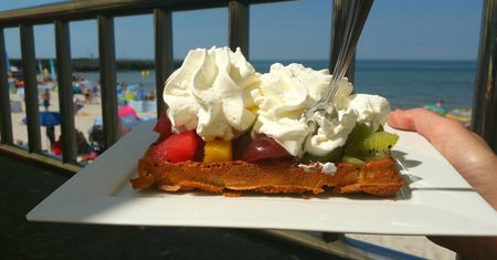 Wysokie ceny nad Bałtykiem. Ile trzeba zapłacić za gofry w Mielnie?