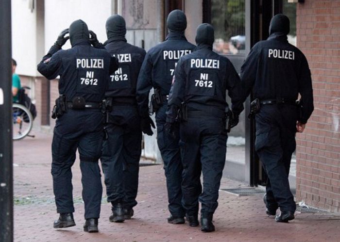 Zamieszki i starcia z policją w Niemczech