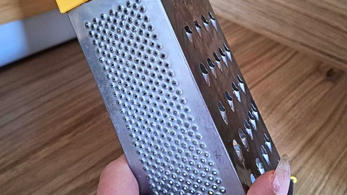 Chropowata strona tarki jest najmniej używana, a szkoda