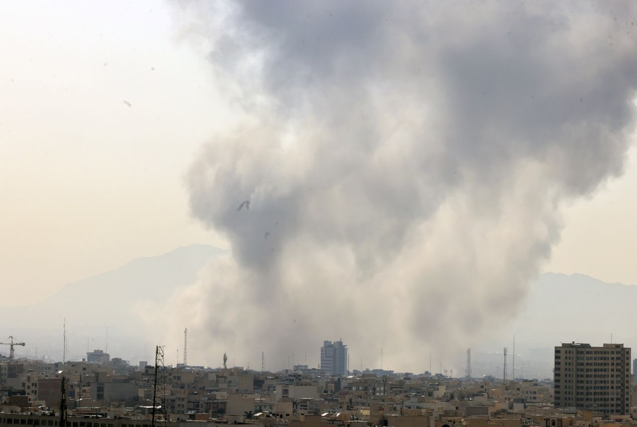 Izrael zaatakował Iran. USA spodziewają się  ataków odwetowych