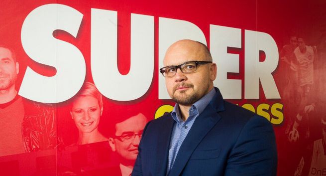 „Super Express”, „Fakt” i Pudelek.pl przegrały w sądzie z żoną Roberta Janowskiego. Przeprosiny przez 30 dni na całej pierwszej stronie