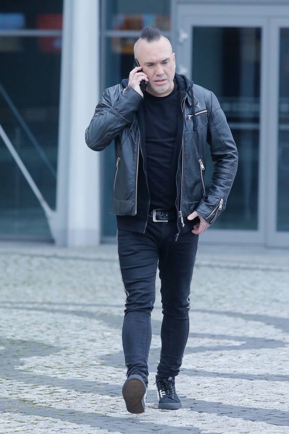 Szymon Wydra przed studiem Pytania na śniadanie