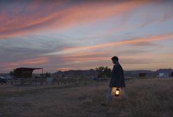 "Nomadland": Nic, co mówiono nam o emeryturze, nie jest prawdą. Film o życiu w samochodzie podbił tegoroczne Oscary