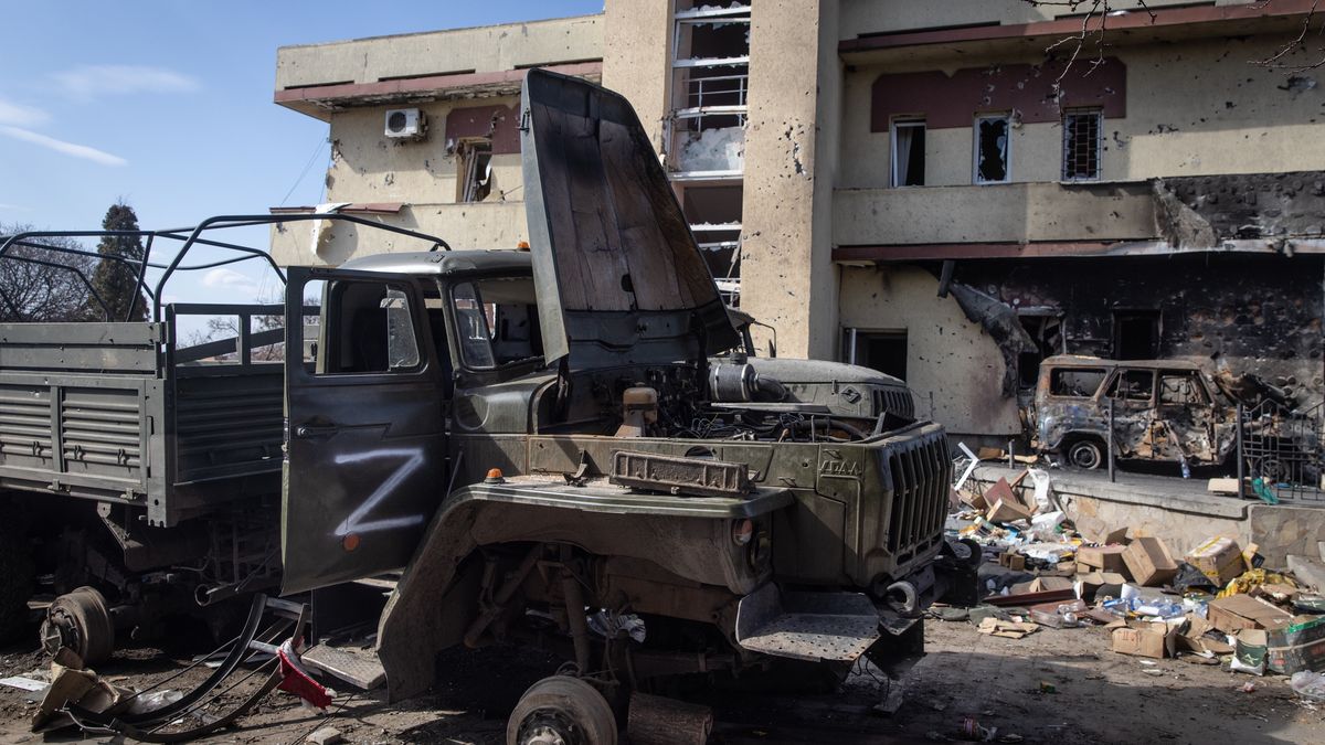 Zniszczony rosyjski pojazd wojskow