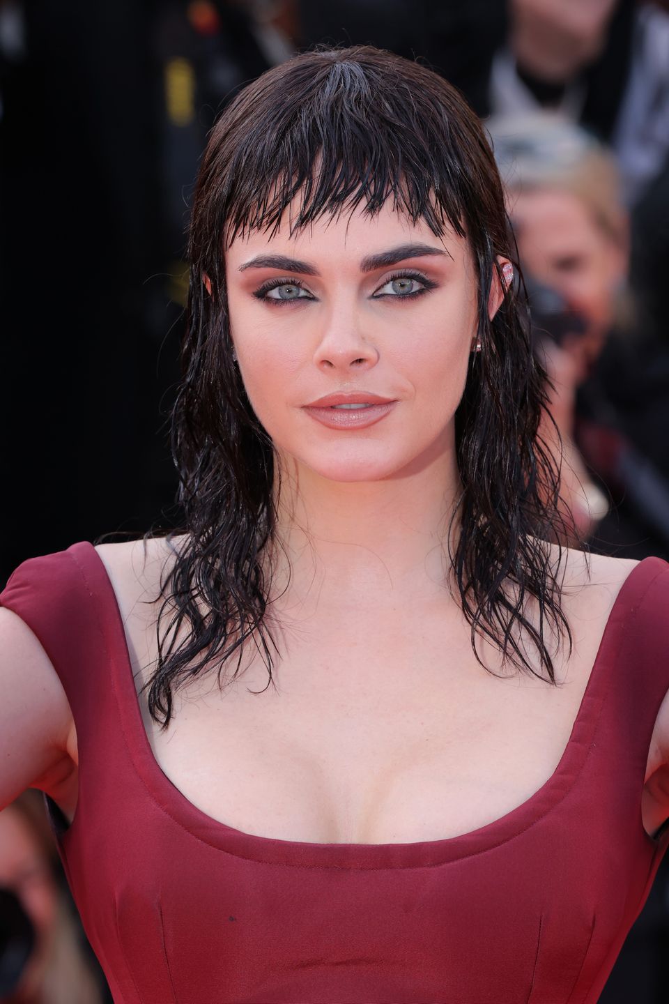 Cara Delevingne zaskakuje metamorfozą w Cannes