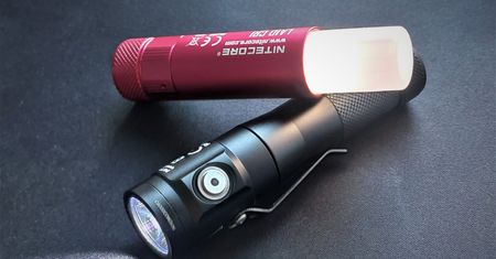 Nitecore EC30 i LA10 CRI - test latarek, które sprawdzą się nie tylko na biwaku