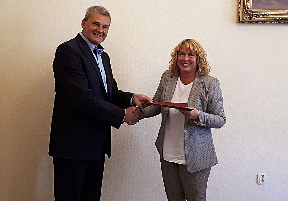 Ewa Wiśniewska otrzymuje nominację na stanowisko dyrektor Centrum Kultury w Ostródzie