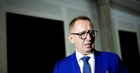 Afera ws. działki pod CPK. Robert Telus odpowiada na zarzuty