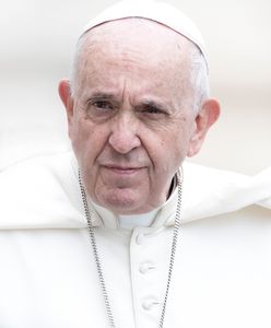 Tak wygląda nagrobek Franciszka. Watykan pokazał zdjęcia