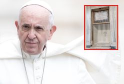 Tak wygląda nagrobek Franciszka. Watykan pokazał zdjęcia
