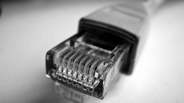 Prawdziwe początki Internetu w Polsce. Pierwsze połączenie było znacznie wcześniej! 1