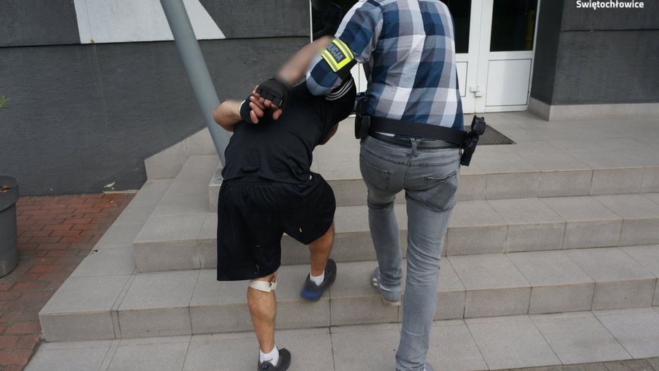 Świętochłowice. 21 zarzutów usłyszał świętochłowiczanin.