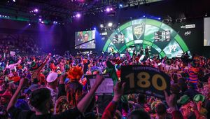 Ruszają największe mistrzostwa świata w historii. W stawce trzech Polaków