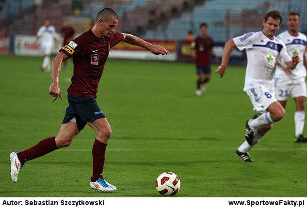 Adam Frączczak podczas jesiennego starcia z Olimpią Elbląg